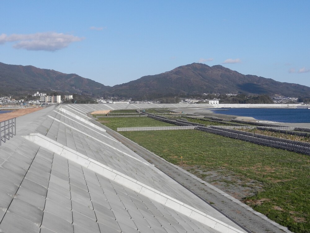 女性局東日本大震災被災地研修の様子